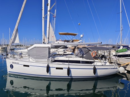 Bavaria Yachtbau Bavaria Cruiser 37 - 3 cab. Mai Tai