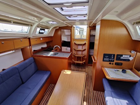 Bavaria Yachtbau Bavaria Cruiser 37 - 3 cab. Mojito