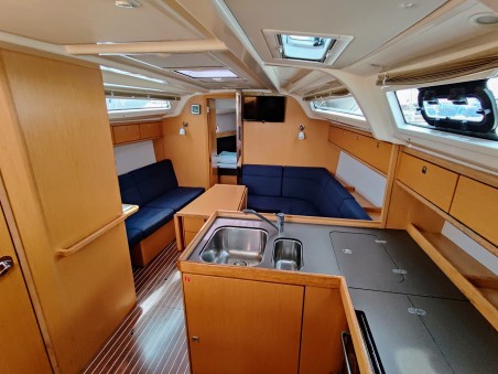 Bavaria Yachtbau Bavaria Cruiser 37 - 3 cab. Steluna