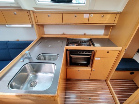 Bavaria Yachtbau Bavaria Cruiser 37 - 3 cab. Steluna