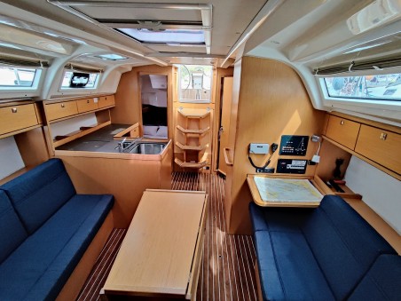 Bavaria Yachtbau Bavaria Cruiser 37 - 3 cab. Steluna
