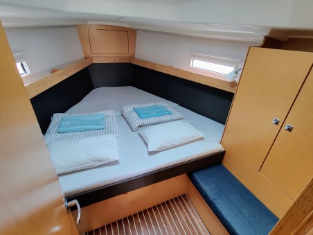 Bavaria Yachtbau Bavaria Cruiser 37 - 3 cab. Steluna