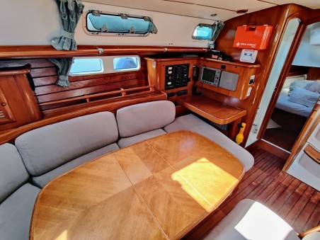 Bénéteau Oceanis Clipper 461 Rose Runner