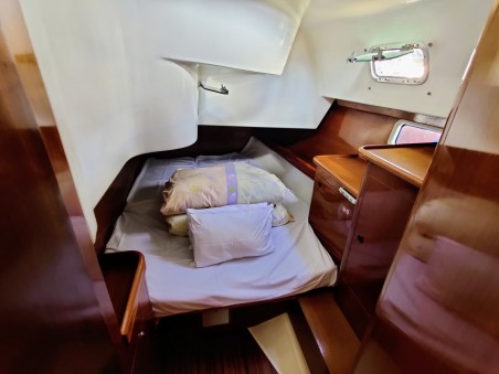 Bénéteau Oceanis Clipper 461 Rose Runner