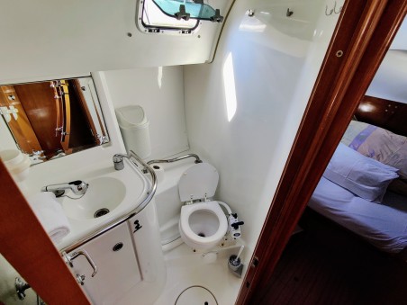 Bénéteau Oceanis Clipper 461 Rose Runner