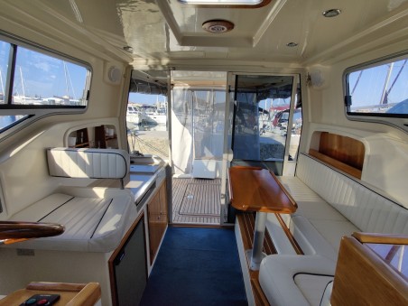 SAS - Vektor Vektor 950 Dionis