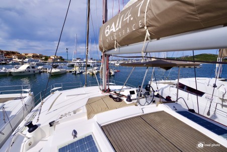 Catana Group Bali 4.1 - 4 + 2 cab. Alba