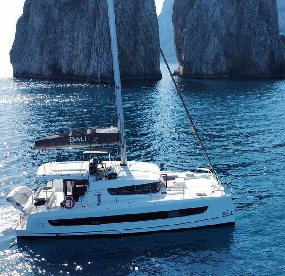 Catana Group Bali 4.2 - 4 + 1 cab. Ferdi