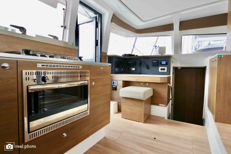 Catana Group Bali 4.2 - 4 + 1 cab. Ferdi