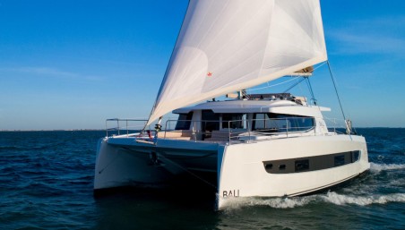 Catana Group Bali 4.4 - 4 + 1 cab. Sara