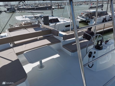 Catana Group Bali 4.6 - 4 + 1 cab. Moderna