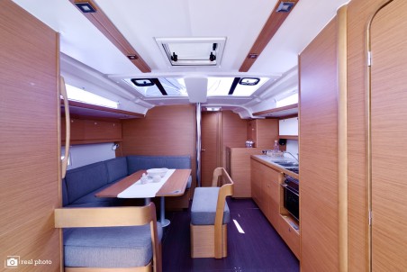 Dufour Yachts Dufour 430 Noah