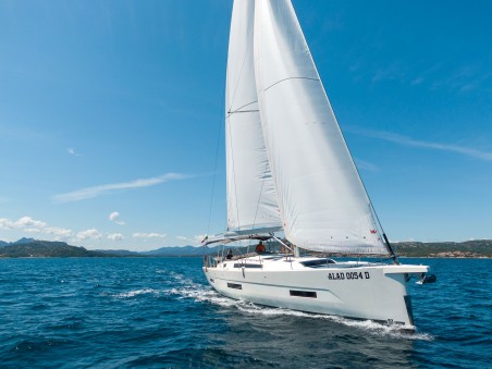 Dufour Yachts Dufour 530 - 5 + 1 cab. Olimpia