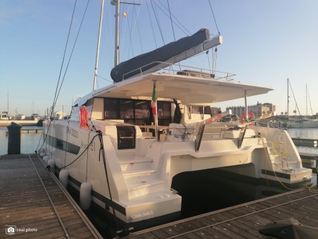 Fountaine Pajot Fountaine Pajot Aura 51 - 5 + 1 cab. Papa Charlie