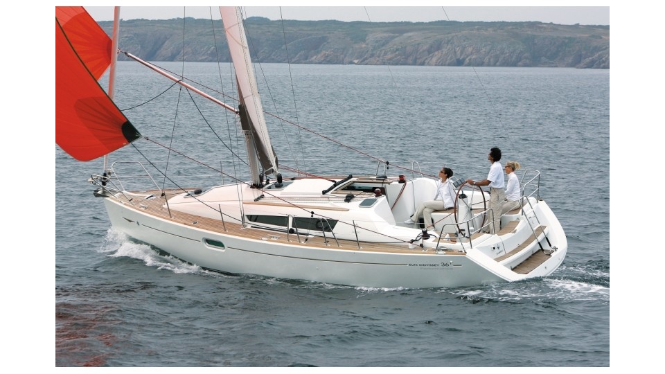 Sun Odyssey 36i Performance | Yacht Charter Italy | Travelboat