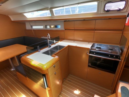Jeanneau Sun Odyssey 409 Piedanlo