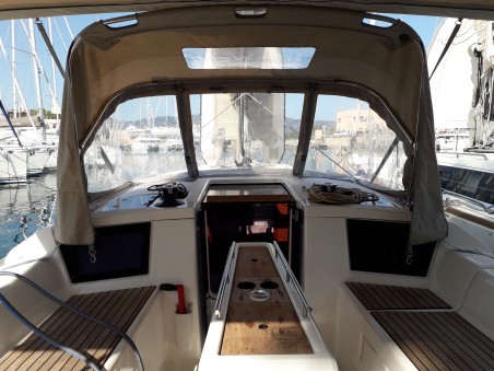 Dufour Yachts Dufour 360 GL Happy Planet