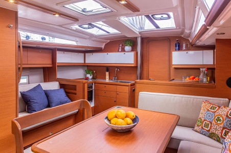 Dufour Yachts Dufour 430 - 3 cab. Si Puo Fare