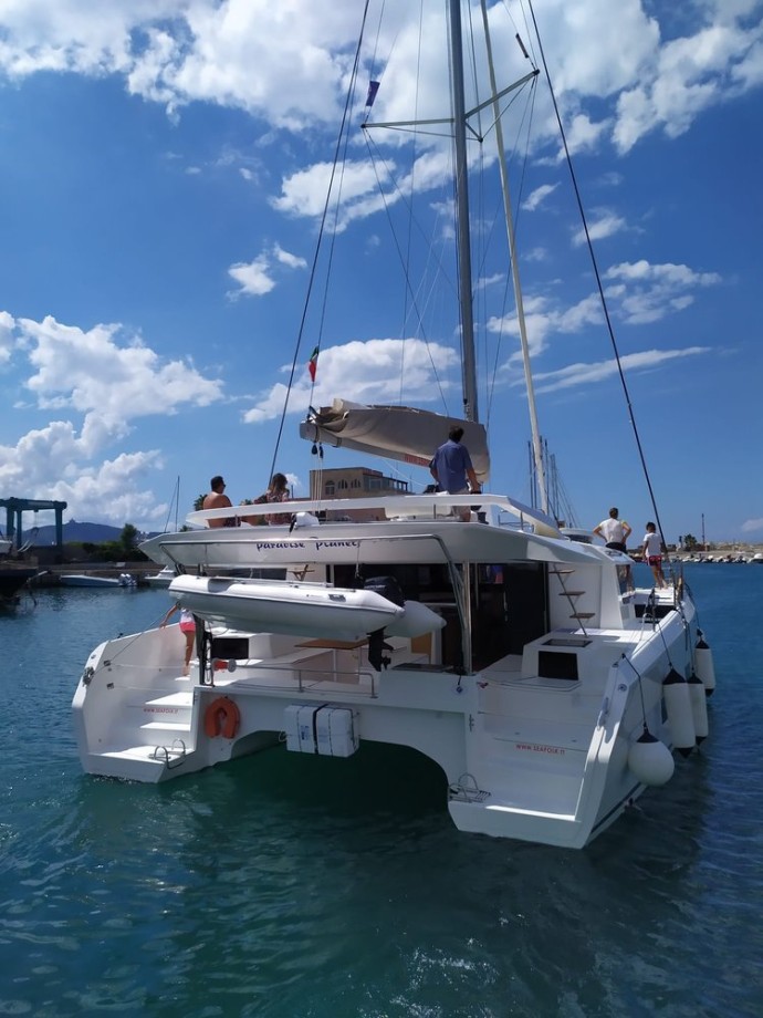 Dufour Yachts Dufour 48 Catamaran - 5 + 1 cab. Paradise Planet