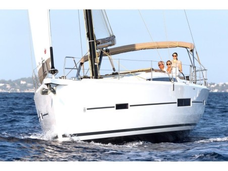 Dufour Yachts Dufour 520 GL Sunshine Planet
