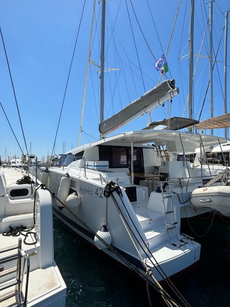 Fountaine Pajot Fountaine Pajot Astrea 42 - 4 + 2 cab. Timeless Planet