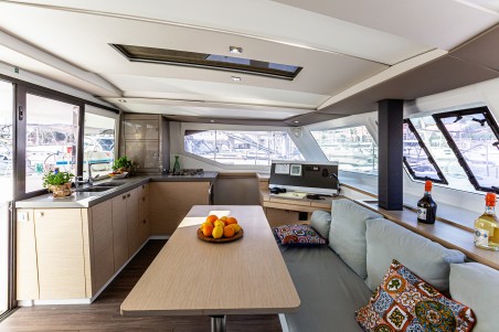 Fountaine Pajot Fountaine Pajot Lucia 40 - 4 cab. Relax Planet