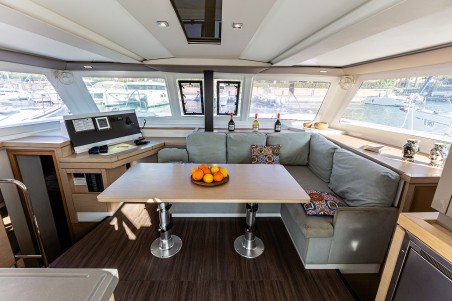 Fountaine Pajot Fountaine Pajot Lucia 40 - 4 cab. Relax Planet