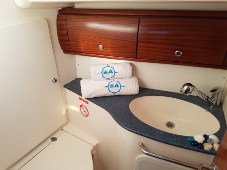 Bavaria Yachtbau Bavaria 44 Flipper I