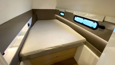 Catana Group Bali 4.0 - 4 cab. Escape