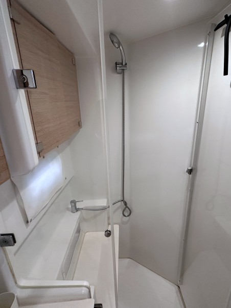 Catana Group Bali 4.0 - 4 cab. Escape