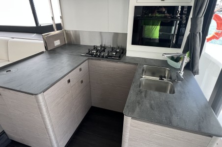 Fountaine Pajot Fountaine Pajot MY6 Mamma Mia