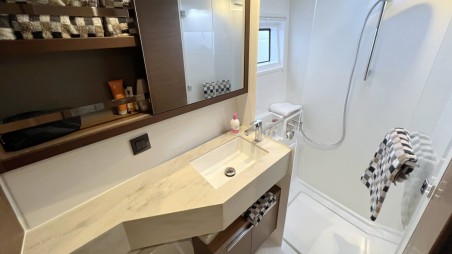 Lagoon-Bénéteau Lagoon 46 - 4 + 2 cab. Voyager