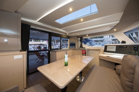 Fountaine Pajot Fountaine Pajot Lucia 40 - 4 cab. Sunrise