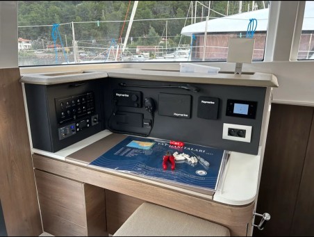 Catana Group Bali 4.2 - 4 + 1 cab. Sail Spazio