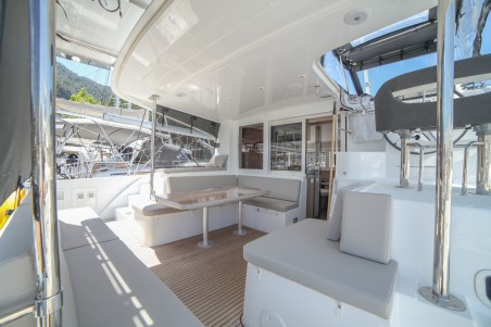 Lagoon-Bénéteau Lagoon 40 - 4 + 2 cab Sail Sagitta