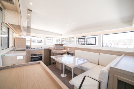 Lagoon-Bénéteau Lagoon 40 - 4 + 2 cab Sail Sagitta