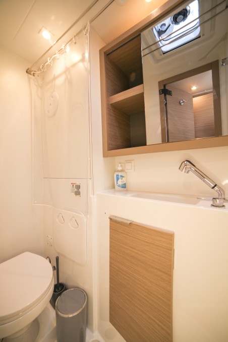 Lagoon-Bénéteau Lagoon 40 - 4 + 2 cab Sail Sagitta