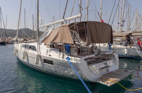 Beneteau Oceanis 41.1 | Yacht Charter Turkey | Travelboat
