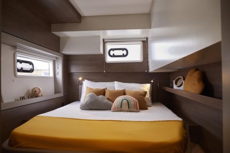 Catana Group Bali 4.4 - 3 + 1 cab. Divine Destiny