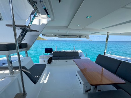 Fountaine Pajot Fountaine Pajot Isla 40 - 4 + 1 cab. Déjà Vu