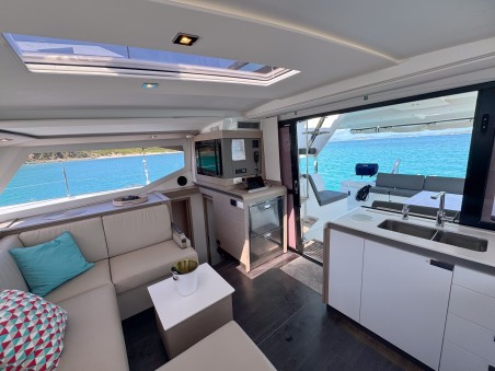 Fountaine Pajot Fountaine Pajot Isla 40 - 4 + 1 cab. Déjà Vu