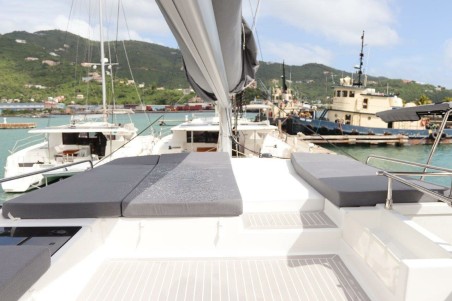 Fountaine Pajot Fountaine Pajot Saba 50 - 6 + 2 cab. Serenata