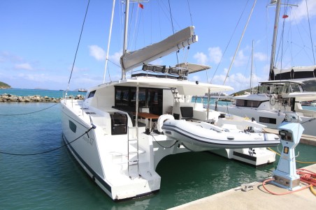 Fountaine Pajot Fountaine Pajot Saona 47 Quintet - 5 + 1 cab. Three Sheets