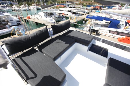 Fountaine Pajot Fountaine Pajot Saona 47 Quintet - 5 + 1 cab. Three Sheets