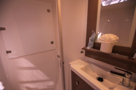 Fountaine Pajot Fountaine Pajot Saona 47 Quintet - 5 + 1 cab. Three Sheets