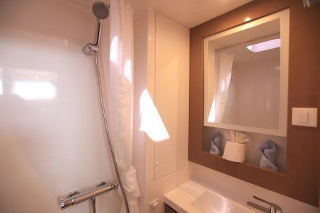 Fountaine Pajot Fountaine Pajot Saona 47 Quintet - 5 + 1 cab. Three Sheets