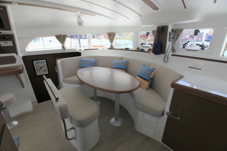 Lagoon-Bénéteau Lagoon 380 - 3 cab. Saint Blue