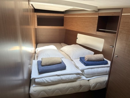 Bénéteau Oceanis 46.1 Bumblebee