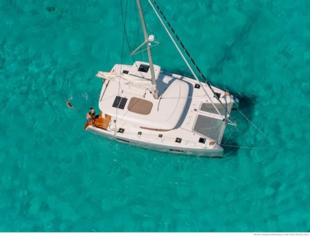 Lagoon-Bénéteau Lagoon 42 - 4 + 2 cab. Pirelli