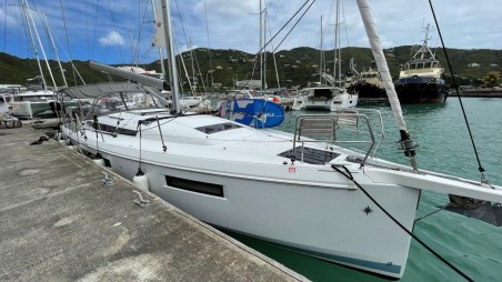 Jeanneau Sun Odyssey 440 - 3 cab. White Cap